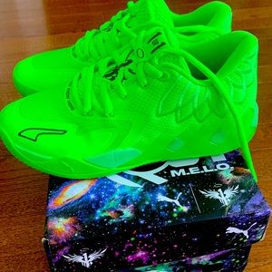 Lamelo Ball MB1 Lo JR basketball shoes